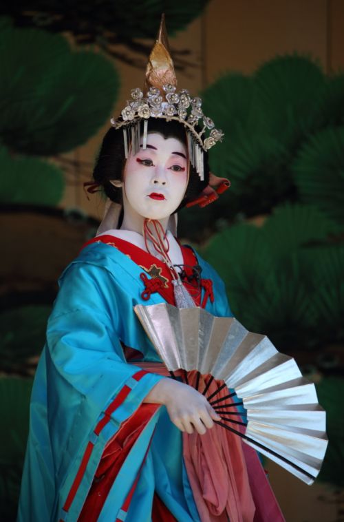 nu-dien-vien-kich-kabuki-2 nu-dien-vien-kich-kabuki-2